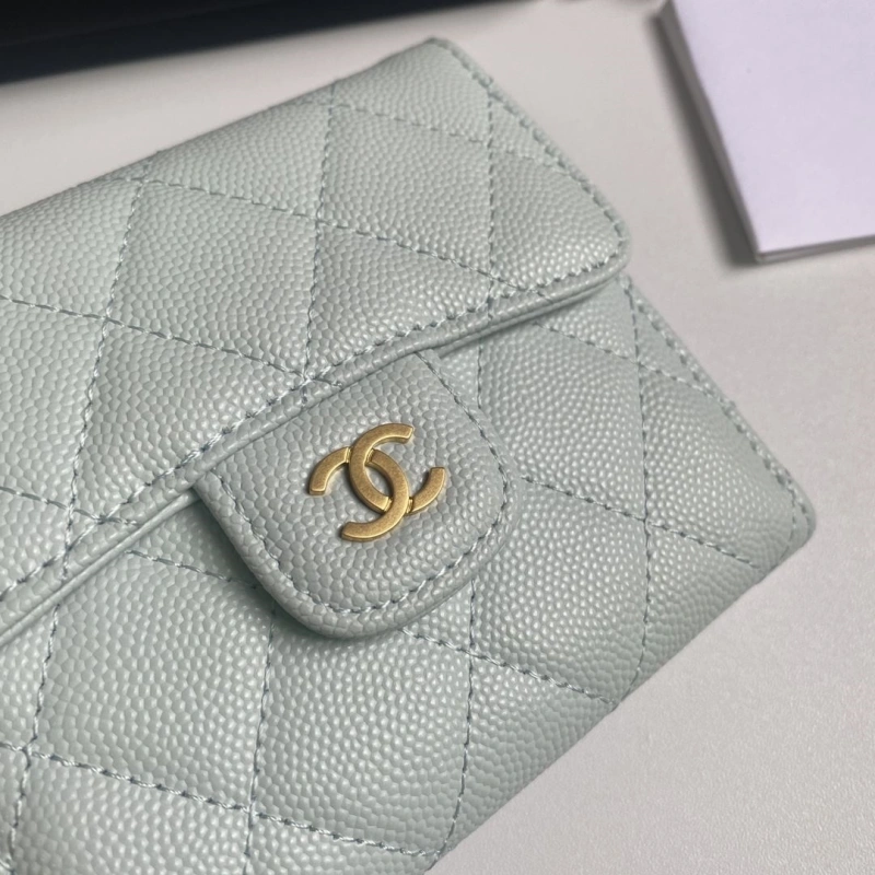 Ch**el wallets 4017b-0159