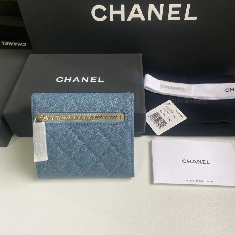 Ch**el wallets 4017b-0161