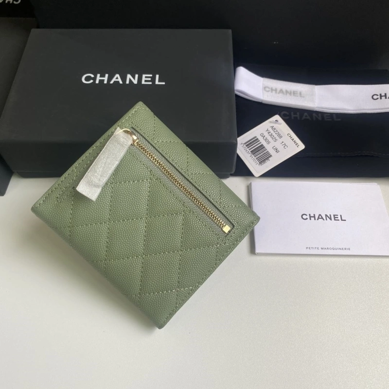 Ch**el wallets 4017b-0162