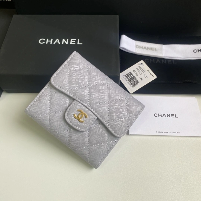 Ch**el wallets 4017b-0163