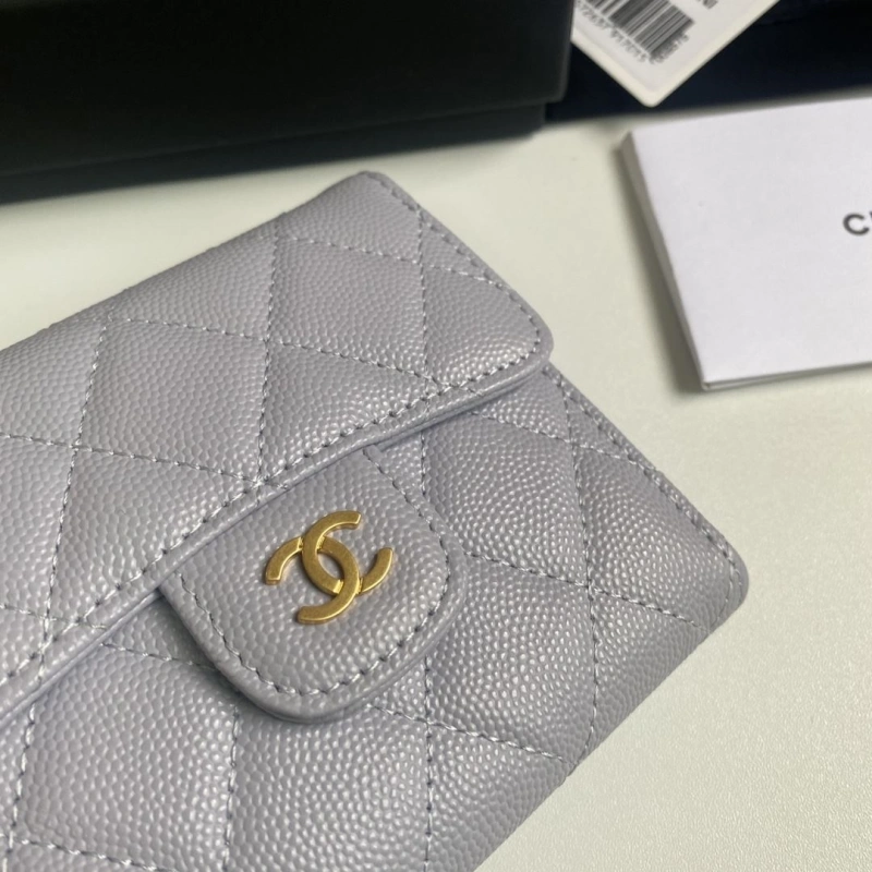 Ch**el wallets 4017b-0163