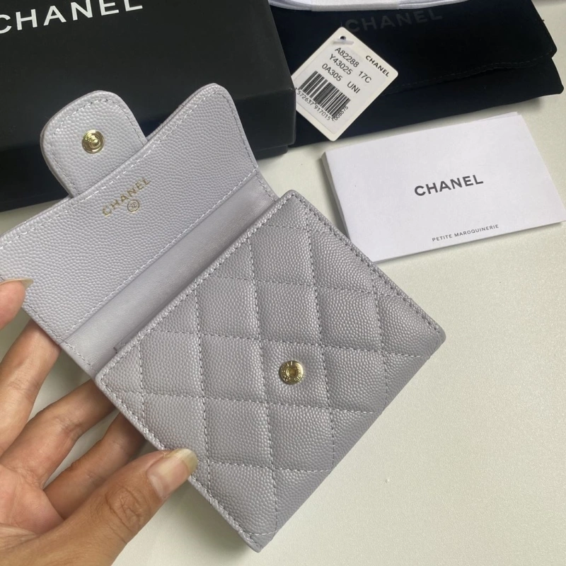 Ch**el wallets 4017b-0163