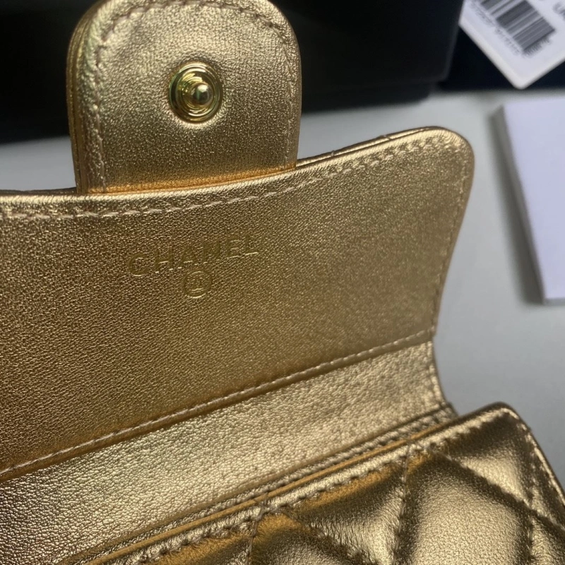 Ch**el wallets 4017b-0164