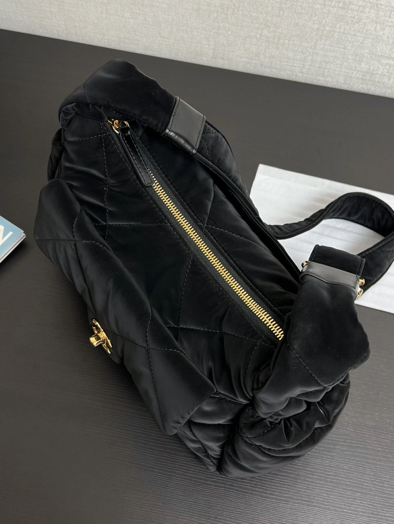 Ch**el cf series bags 4017b-0194