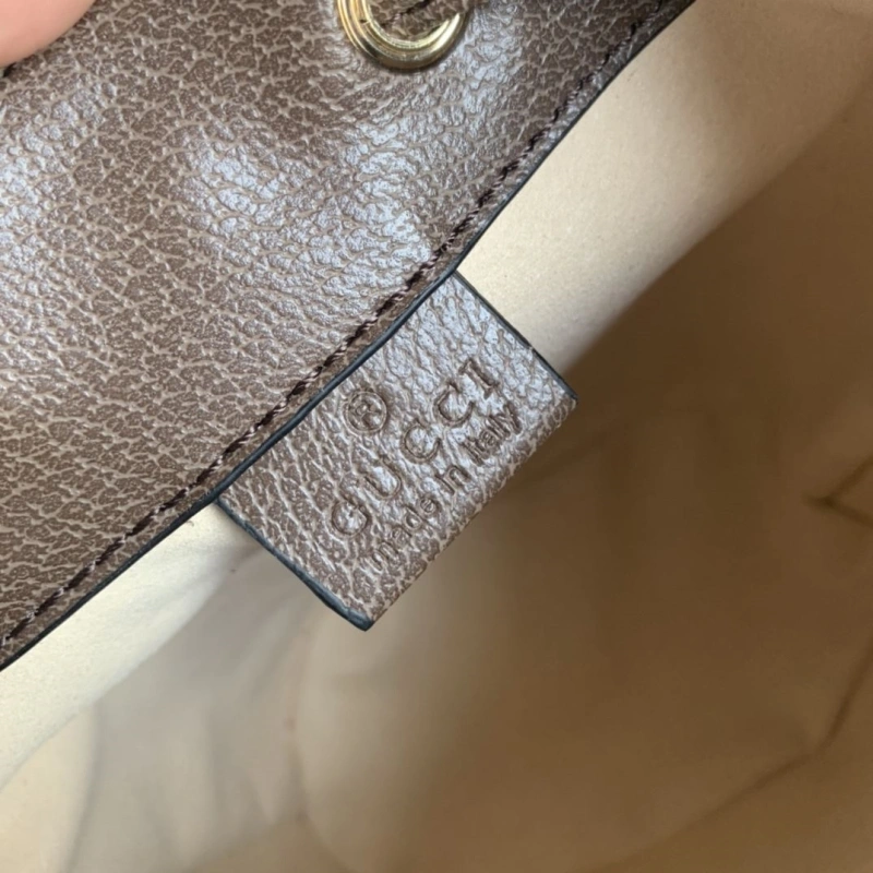 Gvc*1 bucket bags 4032-0491
