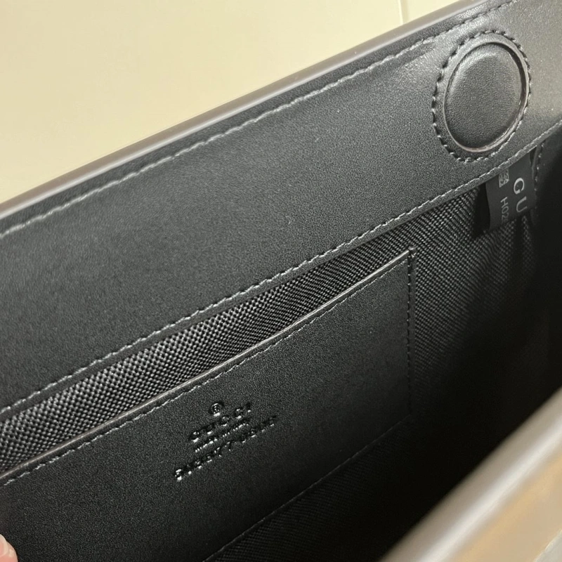 Gvc*1 satchel bags 4032-0575