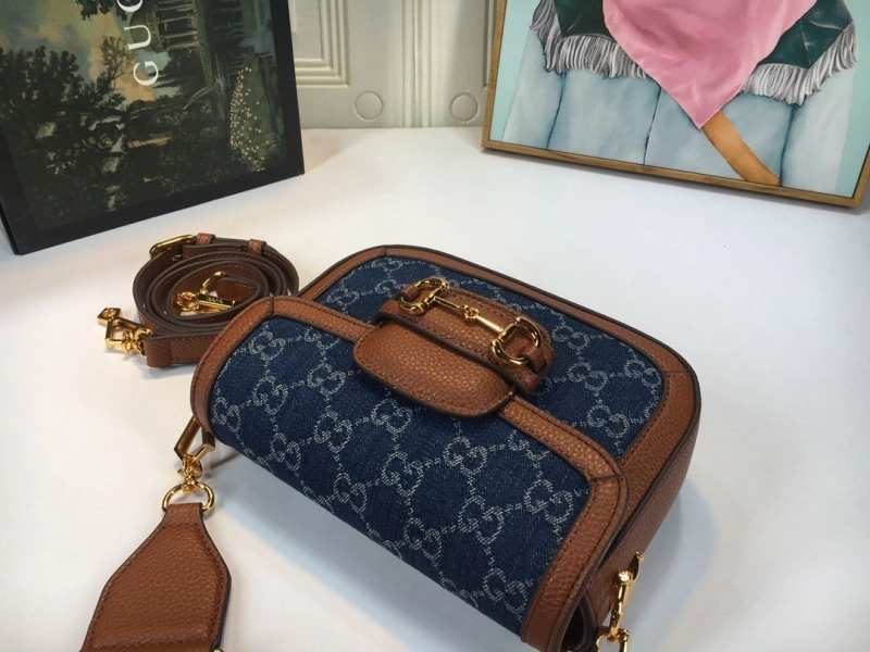 Gvc*1 satchel bags 4032-0758
