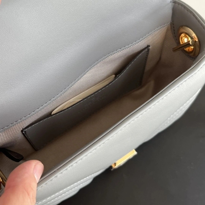 Gvc*1 top handle bags 4032-0804