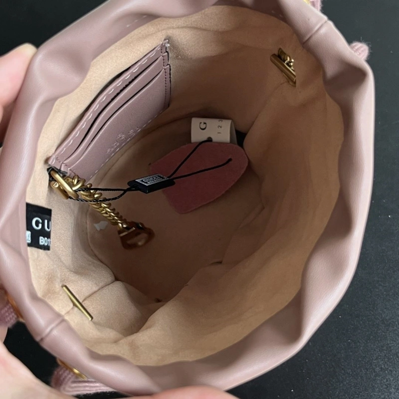 Gvc*1 bucket bags 4032-0866