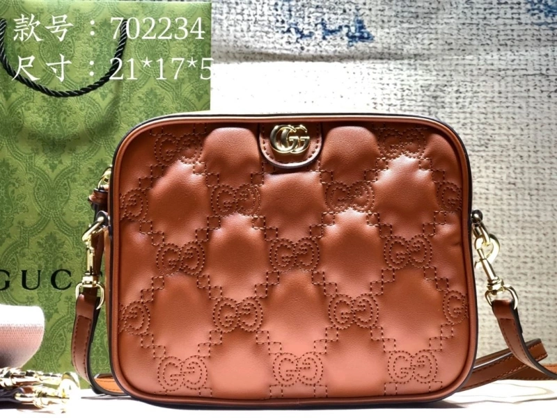 Gvc*1 satchel bags 4032-0879