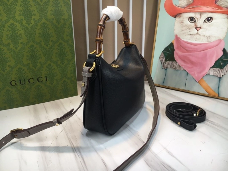 Gvc*1 top handle bags 4032-0957