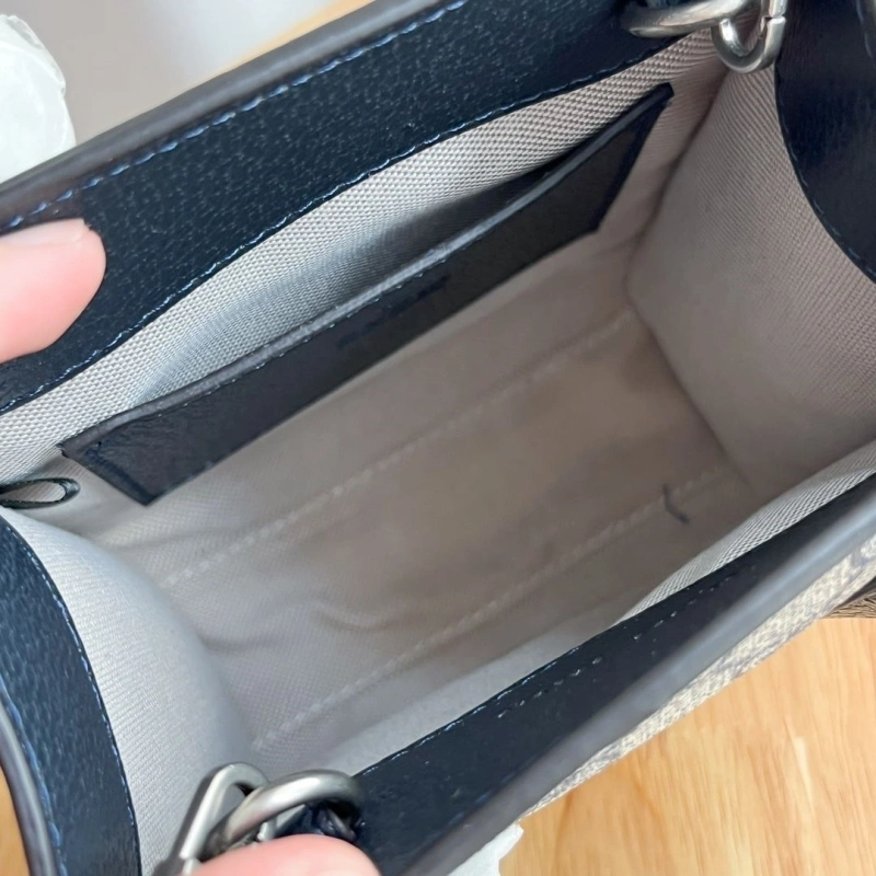 Gvc*1 top handle bags 4032-1127