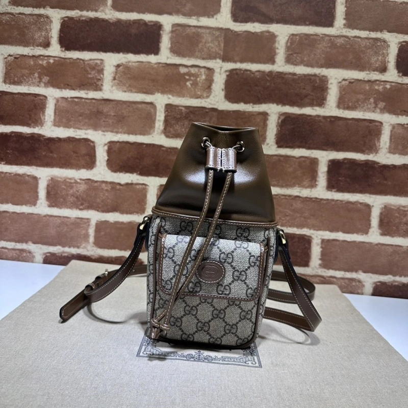 Gvc*1 bucket bags 4033-0376