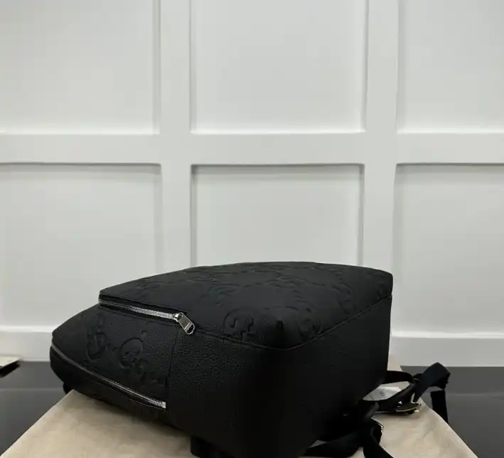 Gvc*1 backpacks 4034f-0001