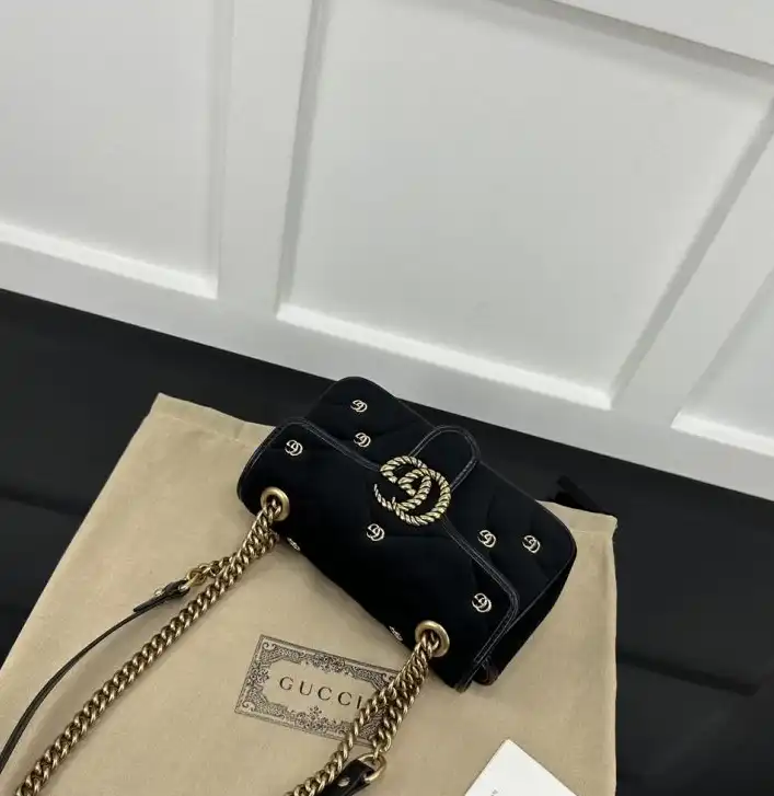 Gvc*1 satchel bags 4034f-0003