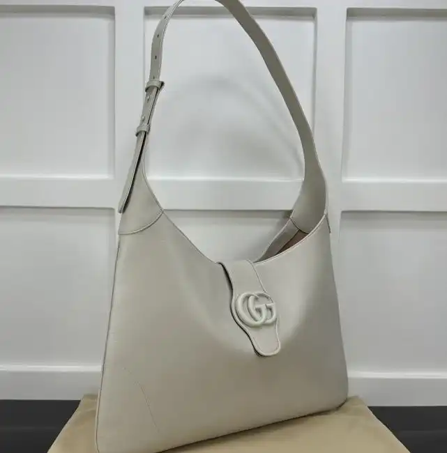 Gvc*1 top handle bags 4034f-0015