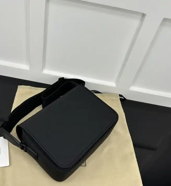 Gvc*1 satchel bags 4034f-0062