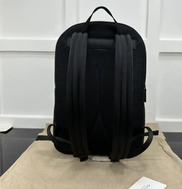 Gvc*1 backpacks 4034g-0011
