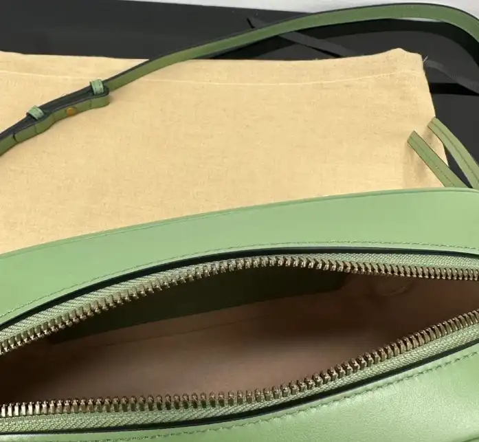 Gvc*1 satchel bags 4034g-0015