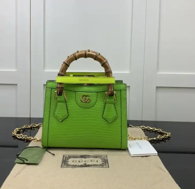 Gvc*1 top handle bags 4034g-0016