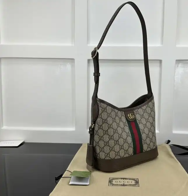 Gvc*1 satchel bags 4034g-0022