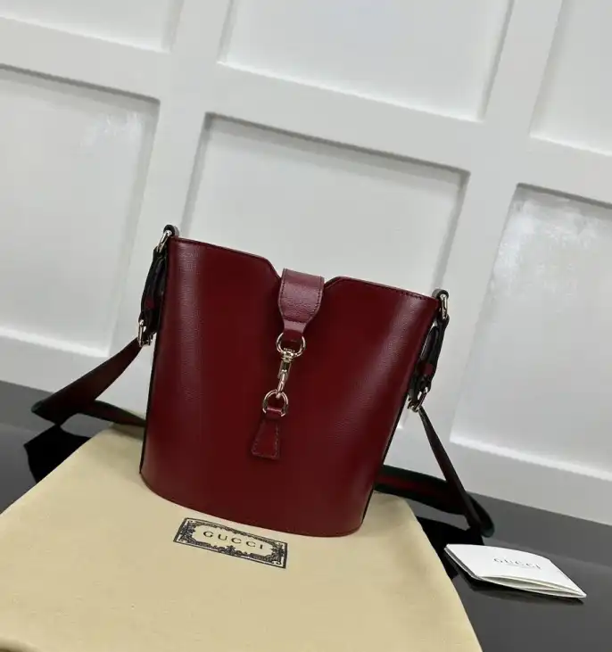 Gvc*1 bucket bags 4034g-0040