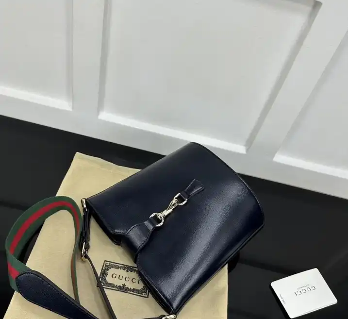 Gvc*1 bucket bags 4034g-0041