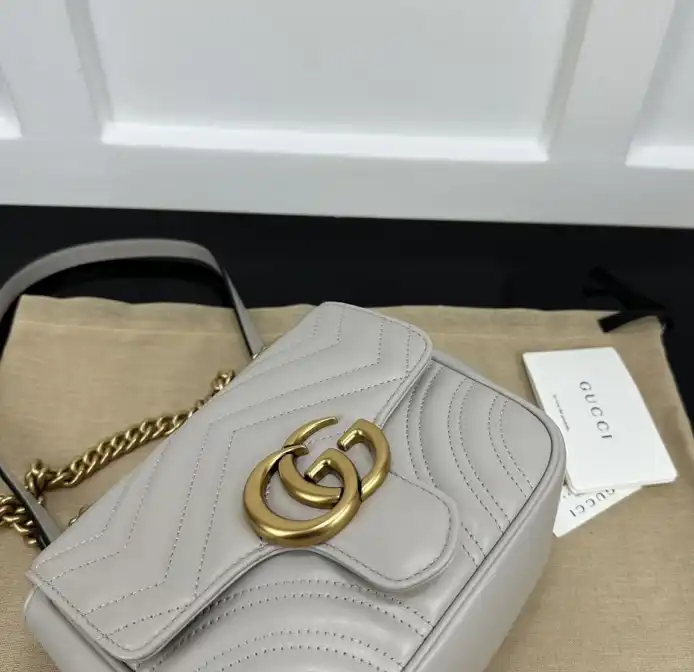 Gvc*1 satchel bags 4034g-0065