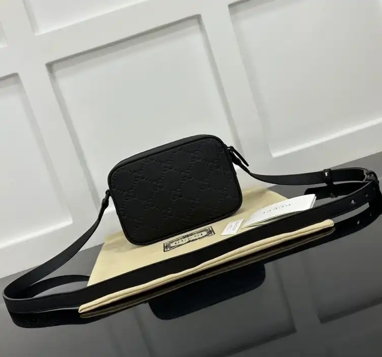 Gvc*1 satchel bags 4034g-0067