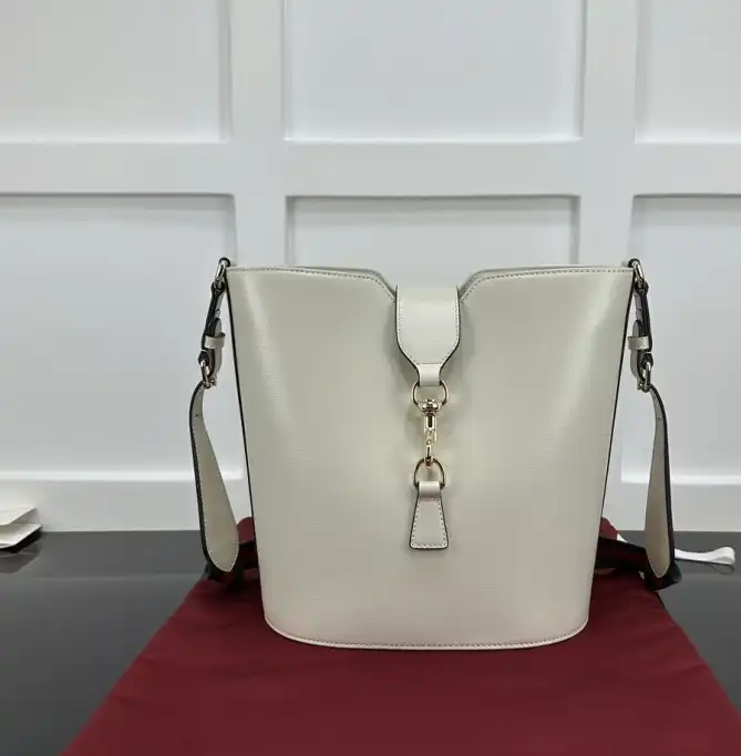Gvc*1 bucket bags 4034g-0071