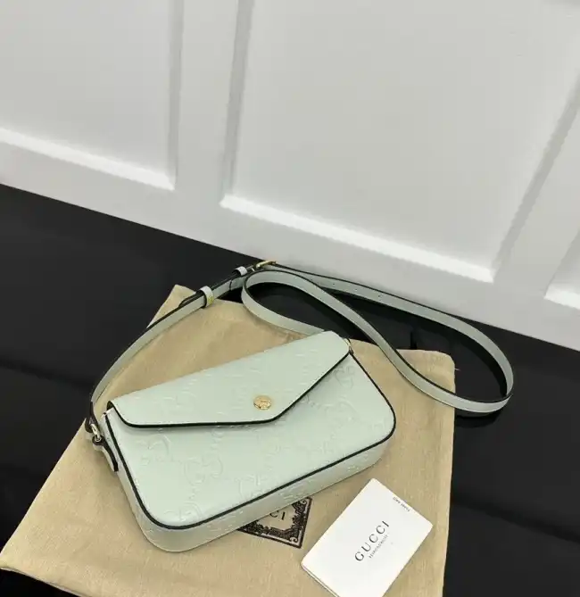 Gvc*1 satchel bags 4034h-0033