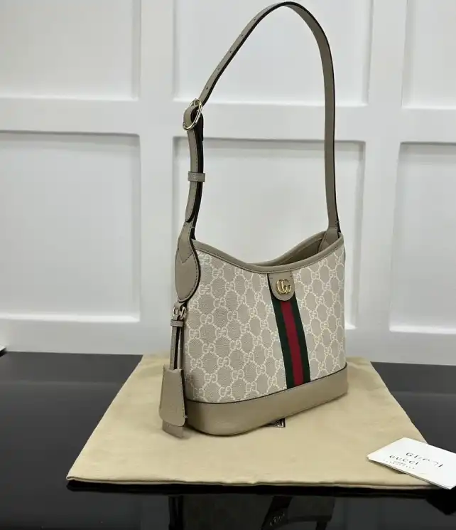 Gvc*1 top handle bags 4034h-0084