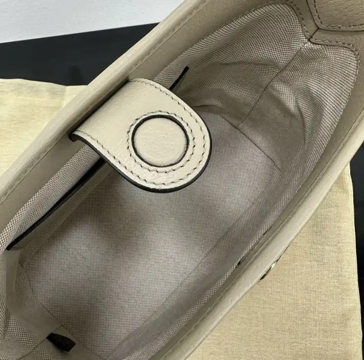Gvc*1 top handle bags 4034h-0084