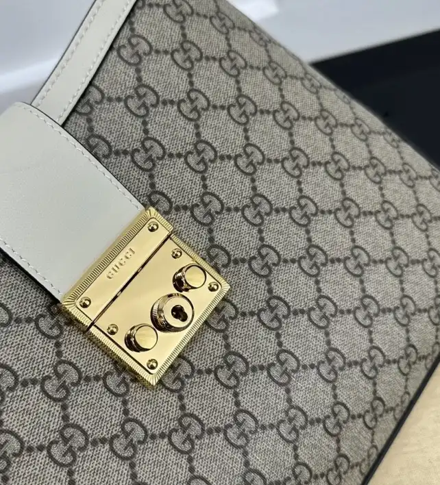 Gvc*1 satchel bags 4034h-0097