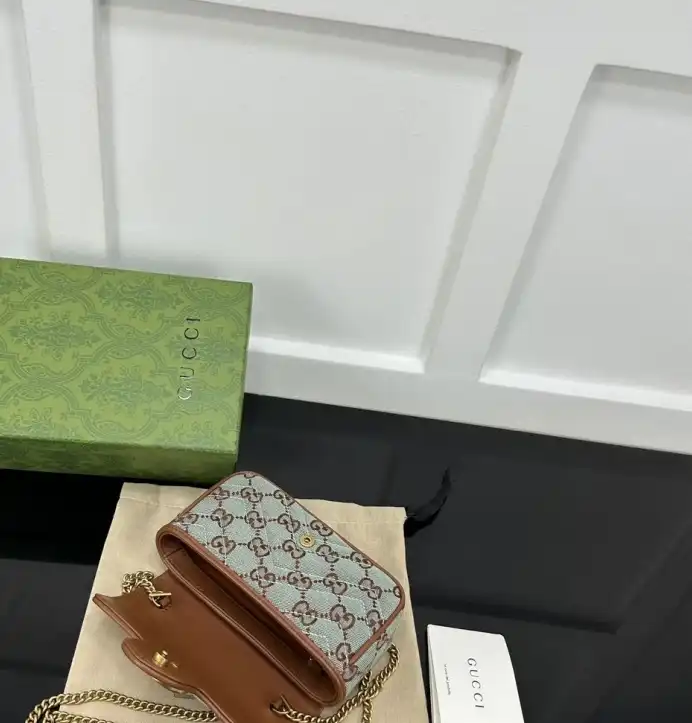 Gvc*1 satchel bags 4034h-0104