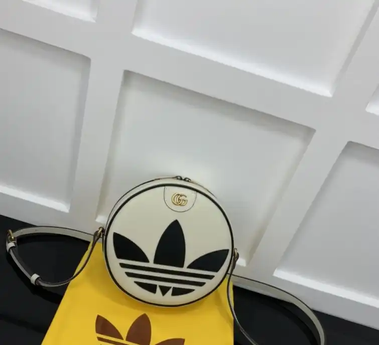 Gvc*1 round bags 4034h-0122