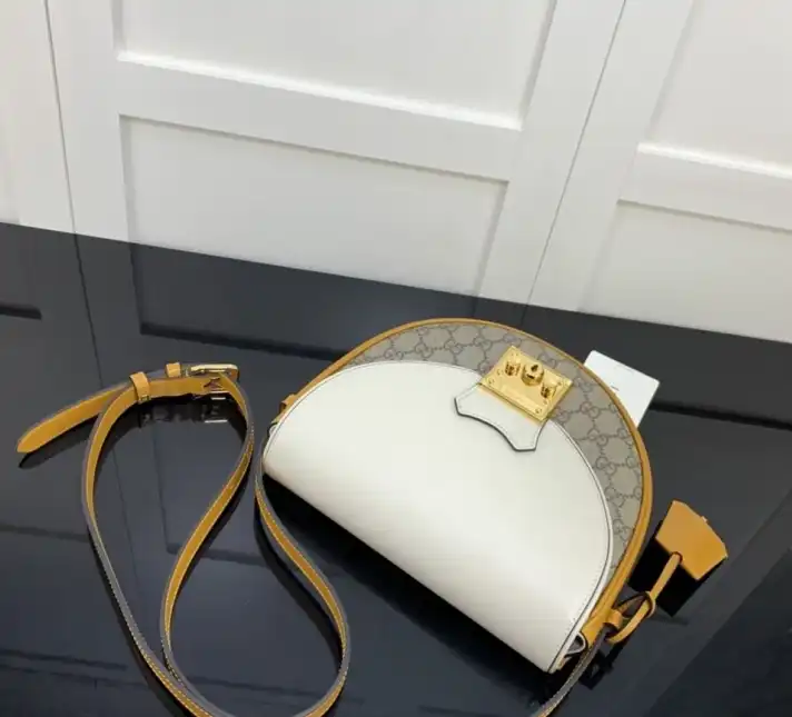 Gvc*1 satchel bags 4034h-0133