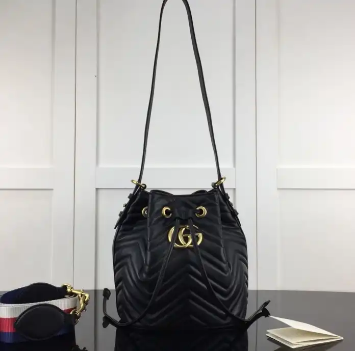 Gvc*1 bucket bags 4034h-0135