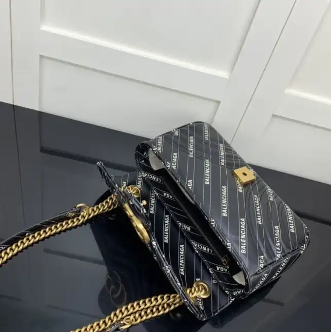Gvc*1 satchel bags 4034h-0136