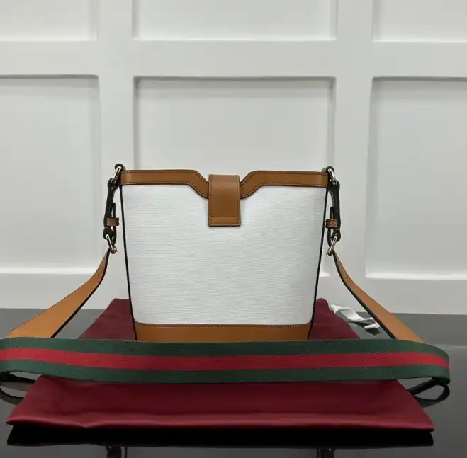 Gvc*1 bucket bags 4034h-0153