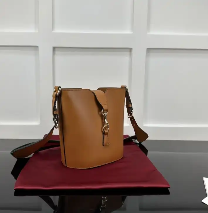 Gvc*1 bucket bags 4034h-0154