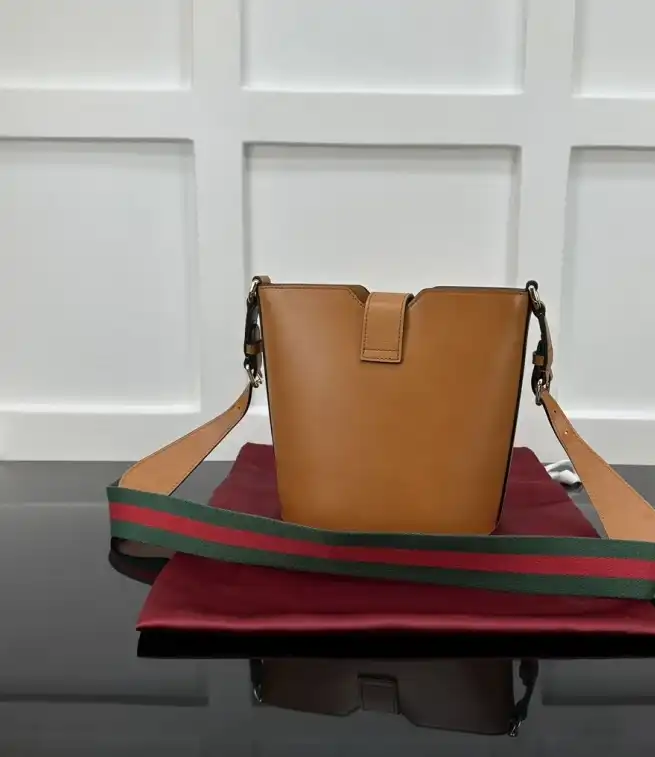 Gvc*1 bucket bags 4034h-0154