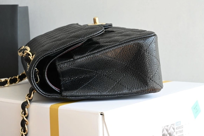 Ch**el cf series bags 4035f-0018