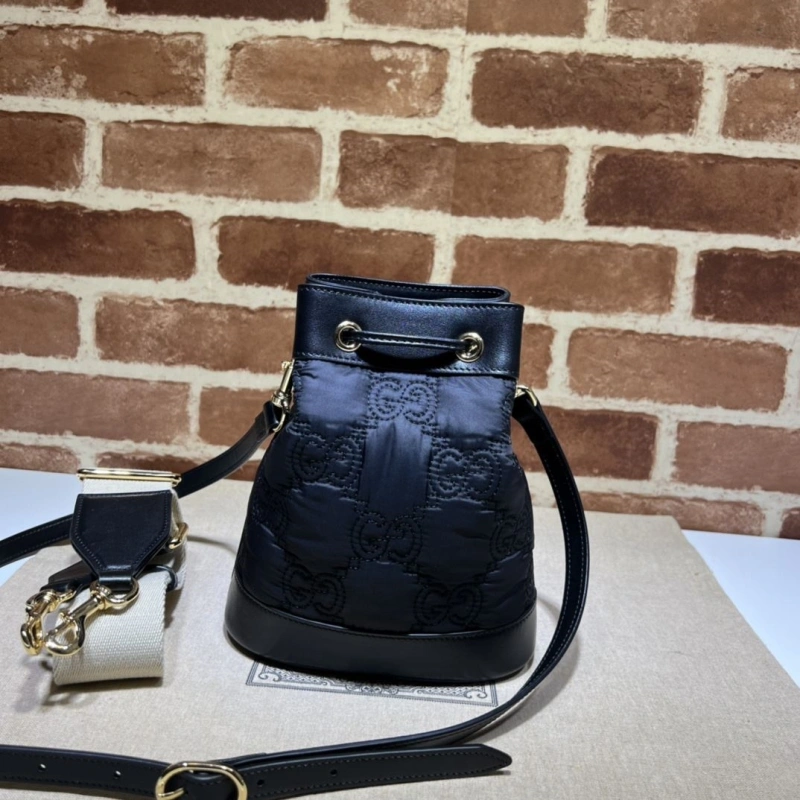 Gvc*1 bucket bags 4036-0476