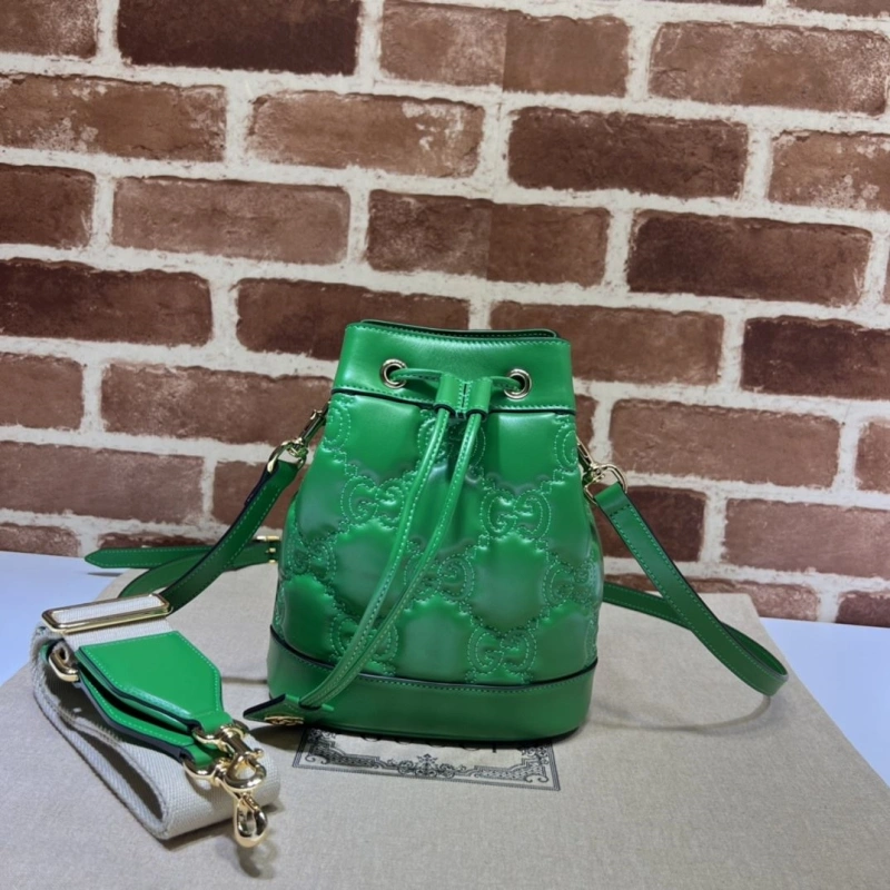 Gvc*1 bucket bags 4036-0477