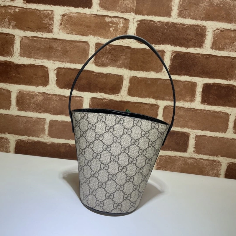 Gvc*1 bucket bags 4036-0615