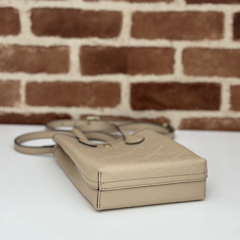 Gvc*1 top handle bags 4036-0887