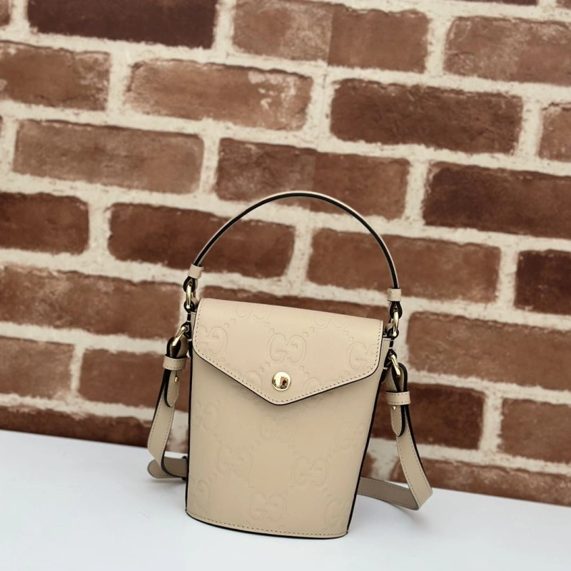 Gvc*1 top handle bags 4036-0891