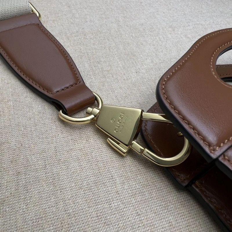 Gvc*1 top handle bags 4036-0978