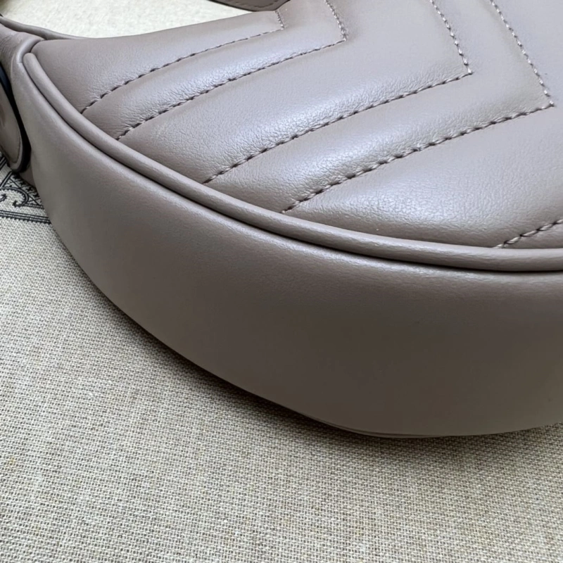 Gvc*1 top handle bags 4036b-0063